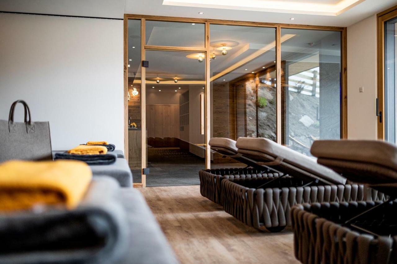 Hotel Rommisa แปร์กา ภายนอก รูปภาพ
